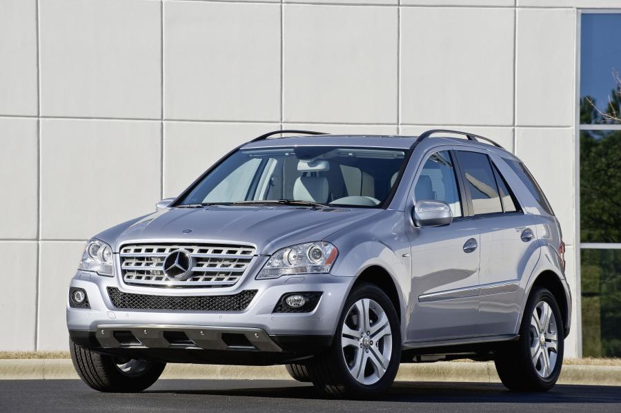  Mercedes-Benz ML450 Hybrid 2009 года  (фото 1 из 49)
